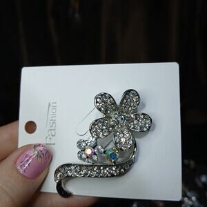 Silver Tone Rhinestone Flower Brooch